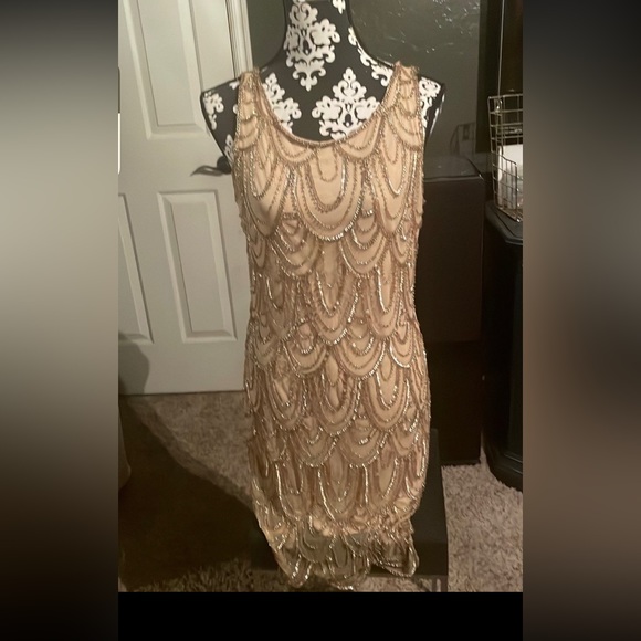 Women’s Cocktail Dress - Picture 3 of 8